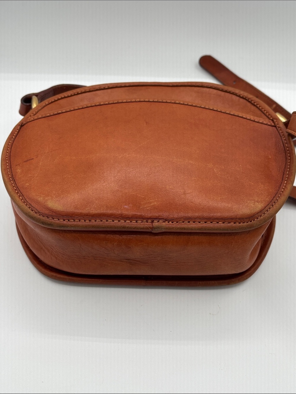 Vintage COACH Canteen Leather Crossbody Bag Chestnut Brown- WOW! - Picture 4 of 15